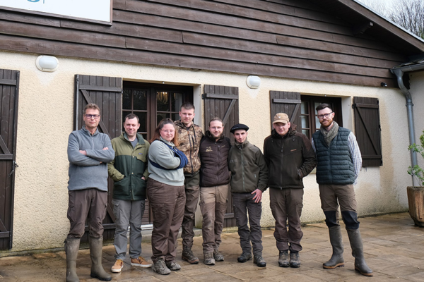 Ils veulent faire du monde  de la chasse leur métier